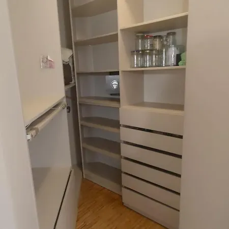 100mk2 Per Night דירה ורוצלב